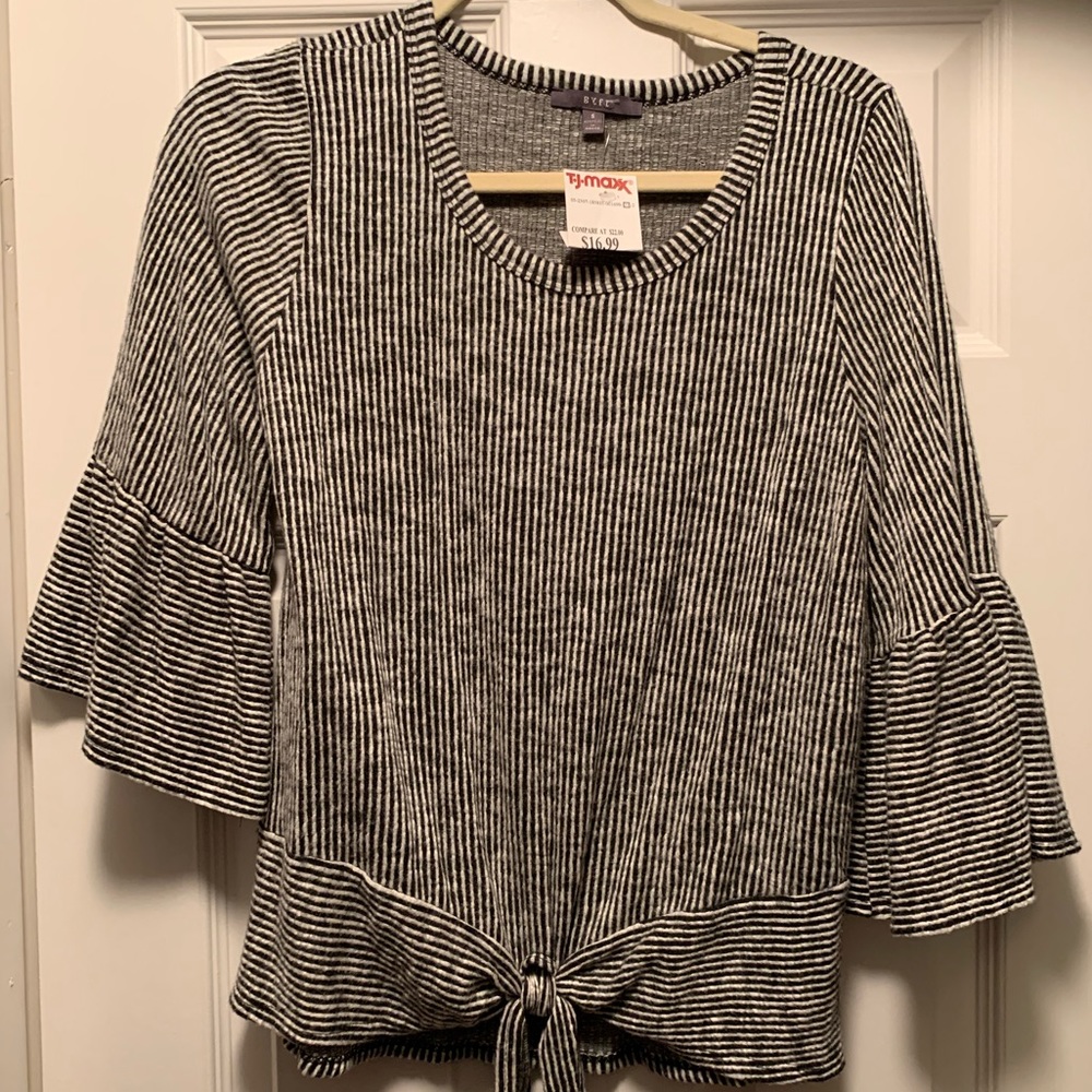 Gyft soft and stylish blouse